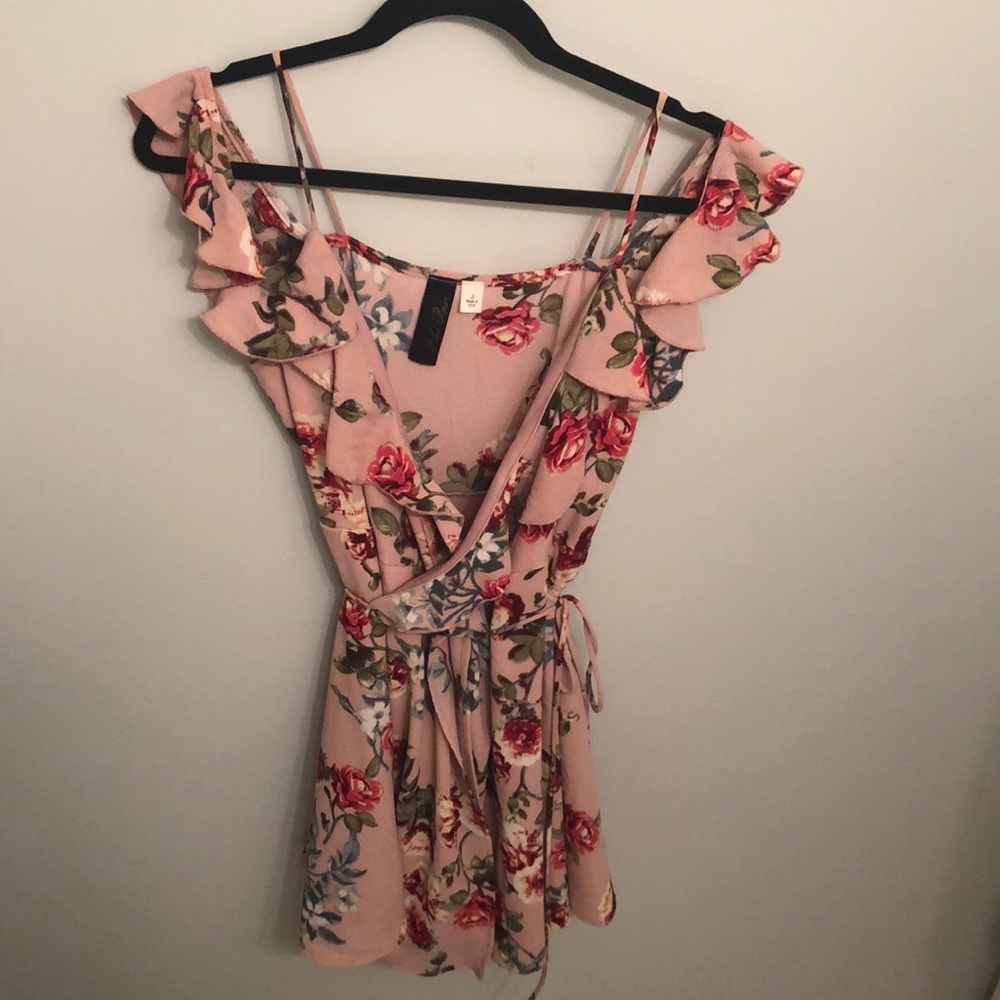 Francesca’s Ruffle Off-the-Shoulder Floral Dress